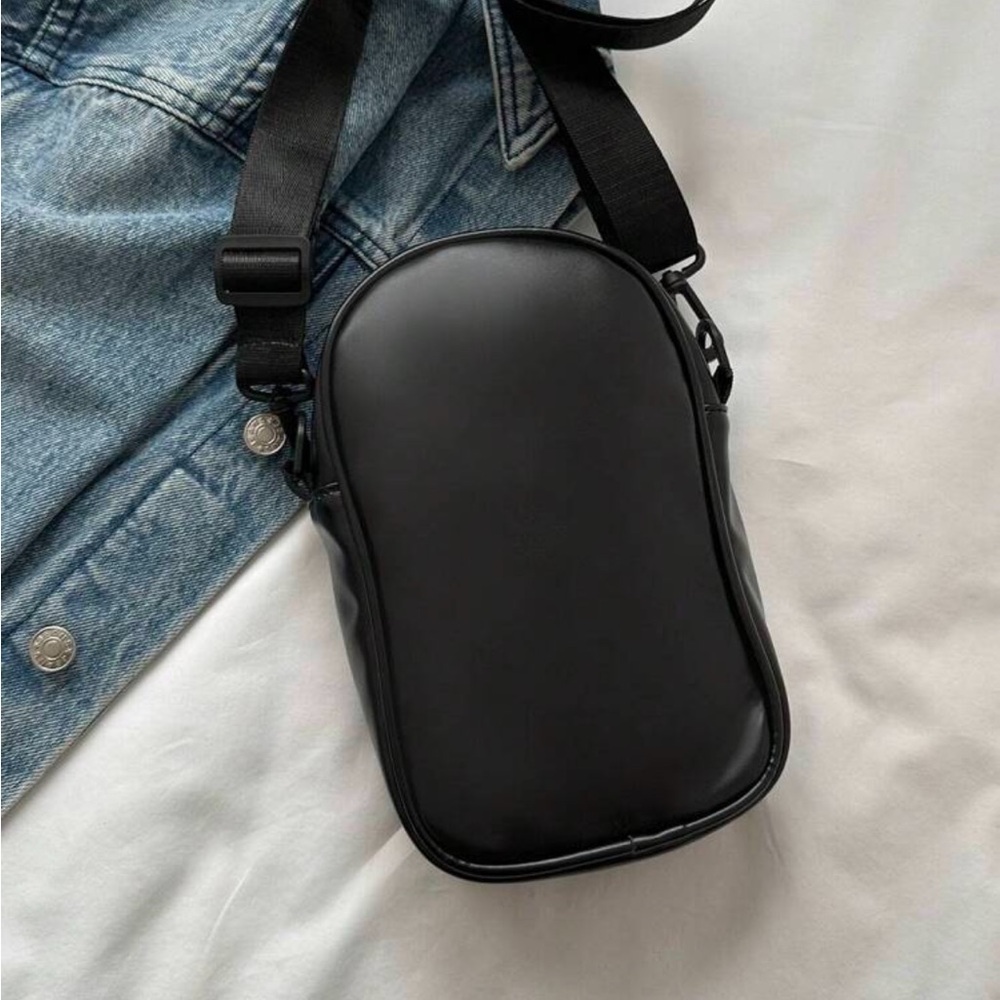 Ghost Face Crossbody Bag - Picture 5 of 6
